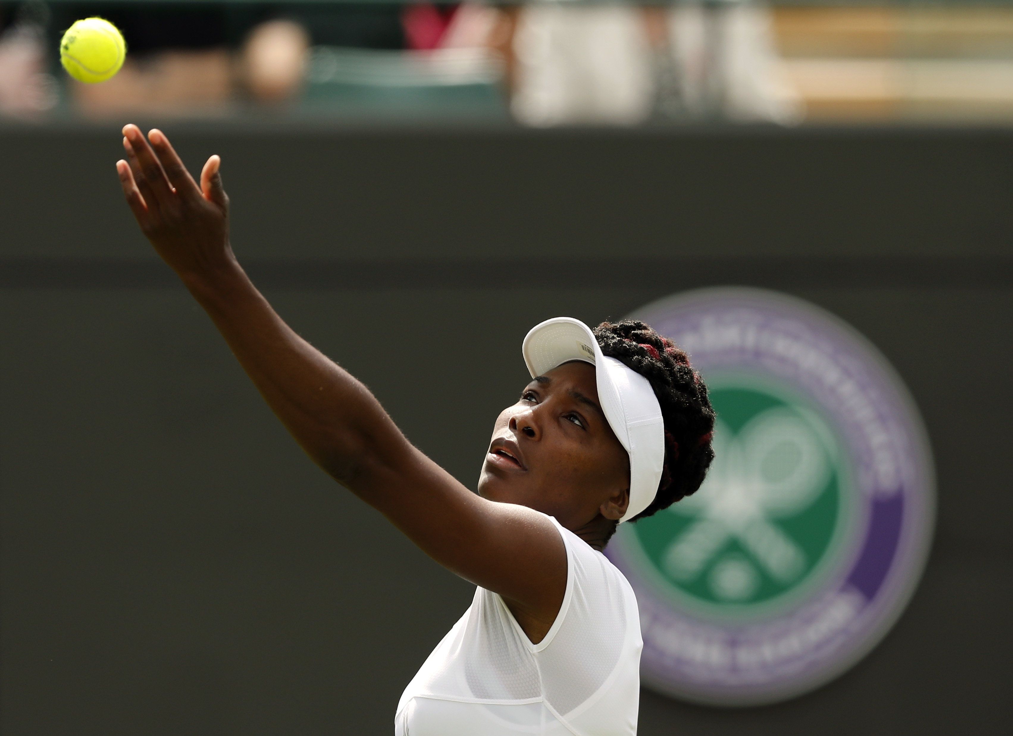 به‌ وێنه‌...پاڵه‌وانییه‌تییه‌ سپییه‌كه‌ی تێنس ده‌ستی پێكرد